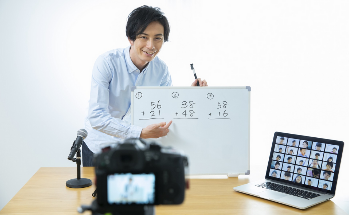 LIVE配信