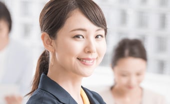 訪問営業は時代遅れ！「訪問しない営業」の導入方法と3つの企業事例