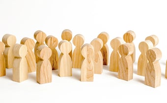 すぐに分かる！企業が人口減少社会に立ち向かうための4つの方法