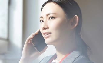 【5分で理解】電話会議とは？メリットやおすすめの機器、導入手順を解説