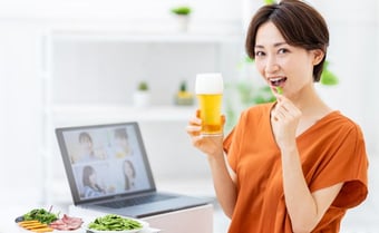 社内の懇親会に！オンライン飲み会で盛り上がるゲーム企画10選