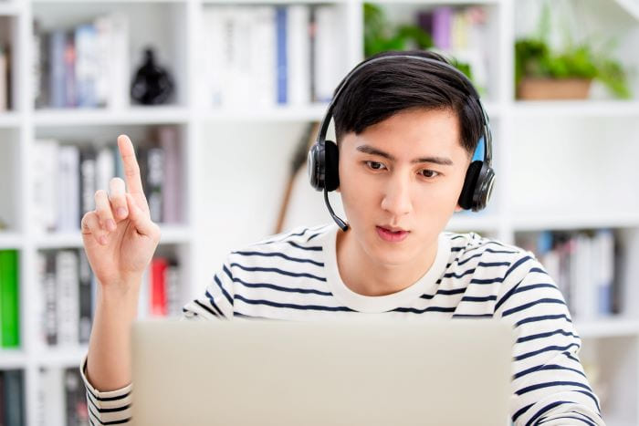 hand-raising-in-webinar-1