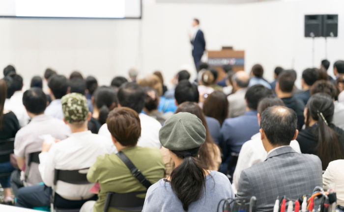 株主総会で必要な資料と初心者が失敗しがちなポイントを解説